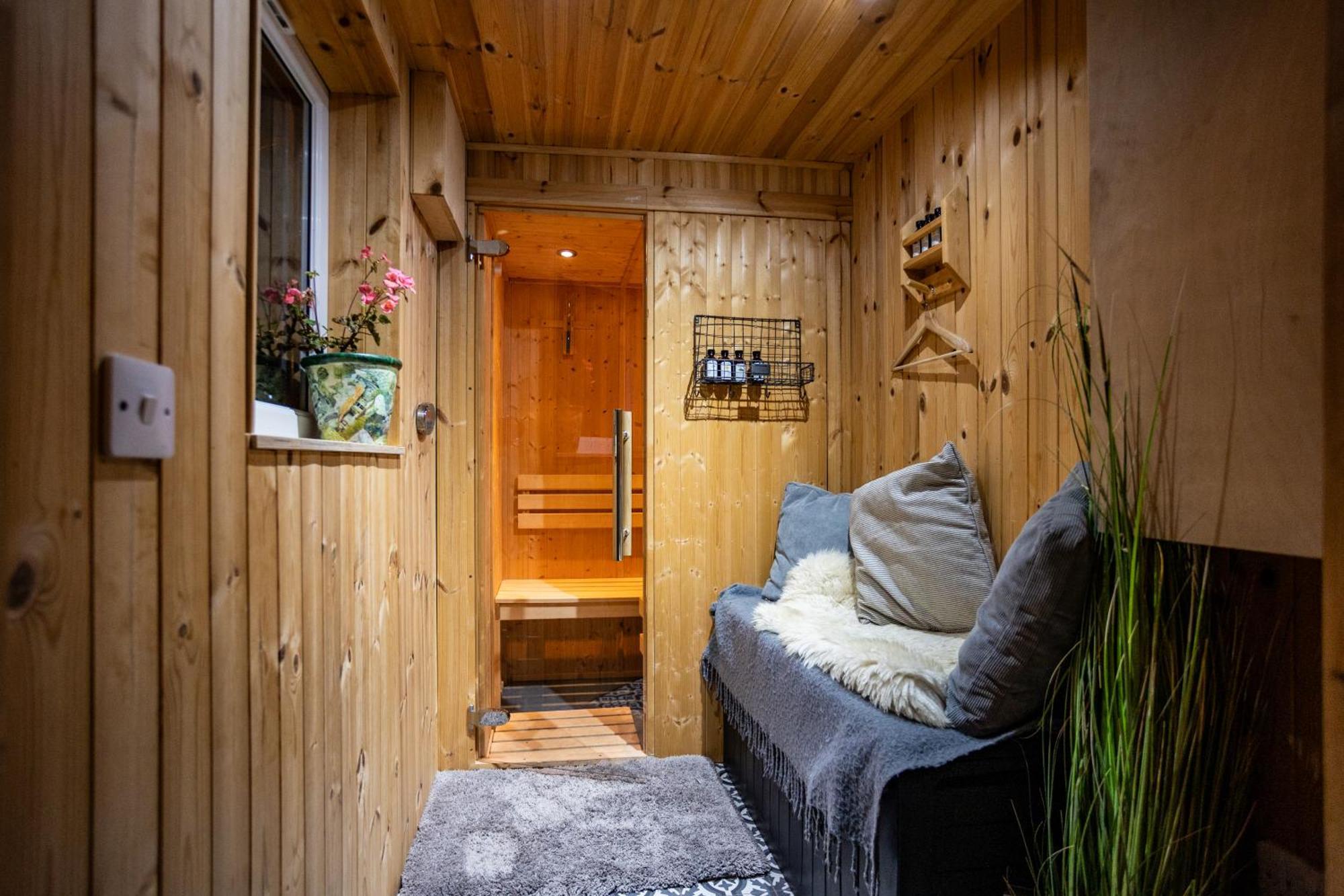 Jura, Mrs Leonard'S Cottage Craighouse Экстерьер фото